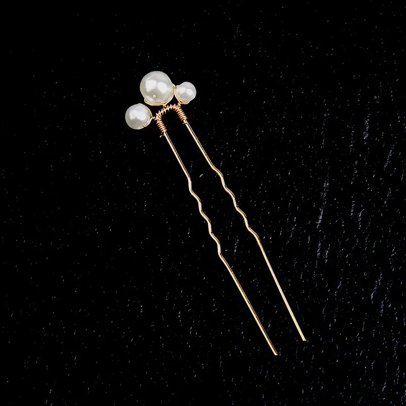 Vintage Pearl Hair Accessories for Bridal Hair Updo — feature 9