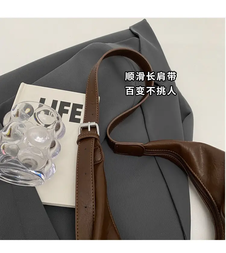 Retro Brown Leather Shoulder Tote Bag 2023 — feature 3