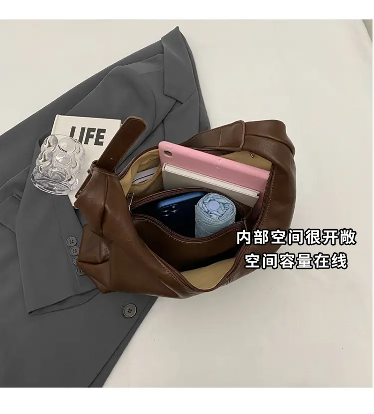 Retro Brown Leather Shoulder Tote Bag 2023 — feature 7