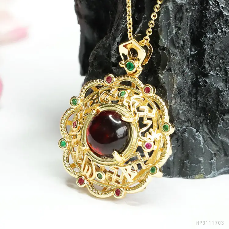 Guan Yu Natural Amber Pendant Blood Amber Hollow Necklace — feature 8