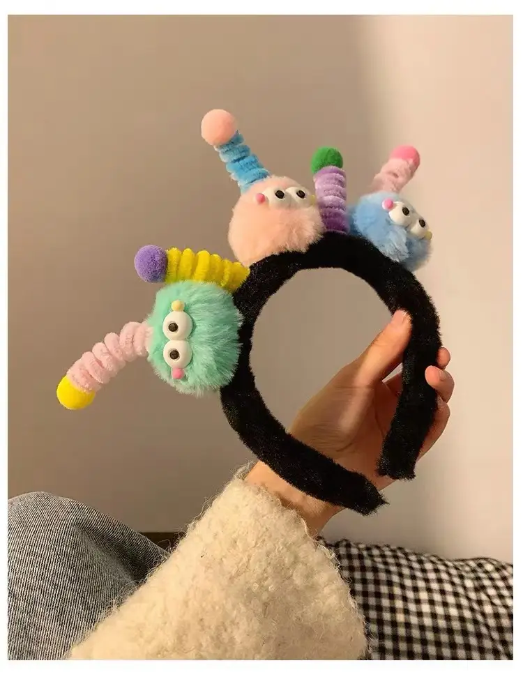 Plush Cartoon Twist Headband for Girls Winter Use — feature 4