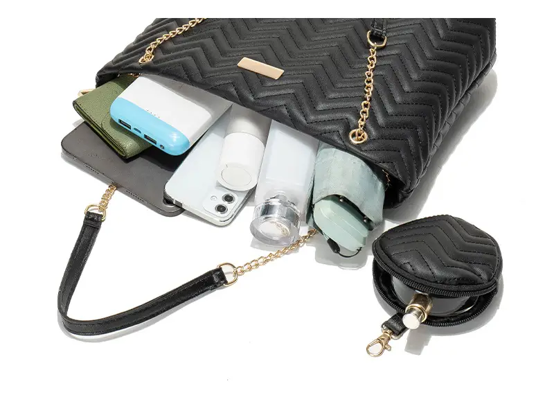2-piece Wave Embossed Tote Bag Black 2023 — feature 5