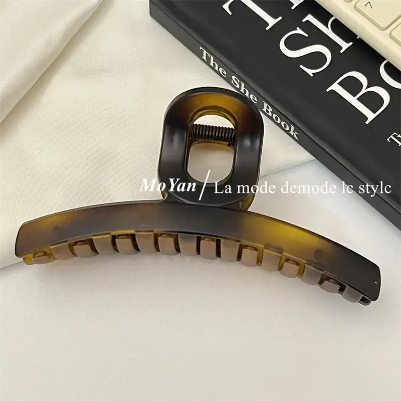 Black Claw Clip for Women's Hair Updo & Headwear 2023 — feature 5