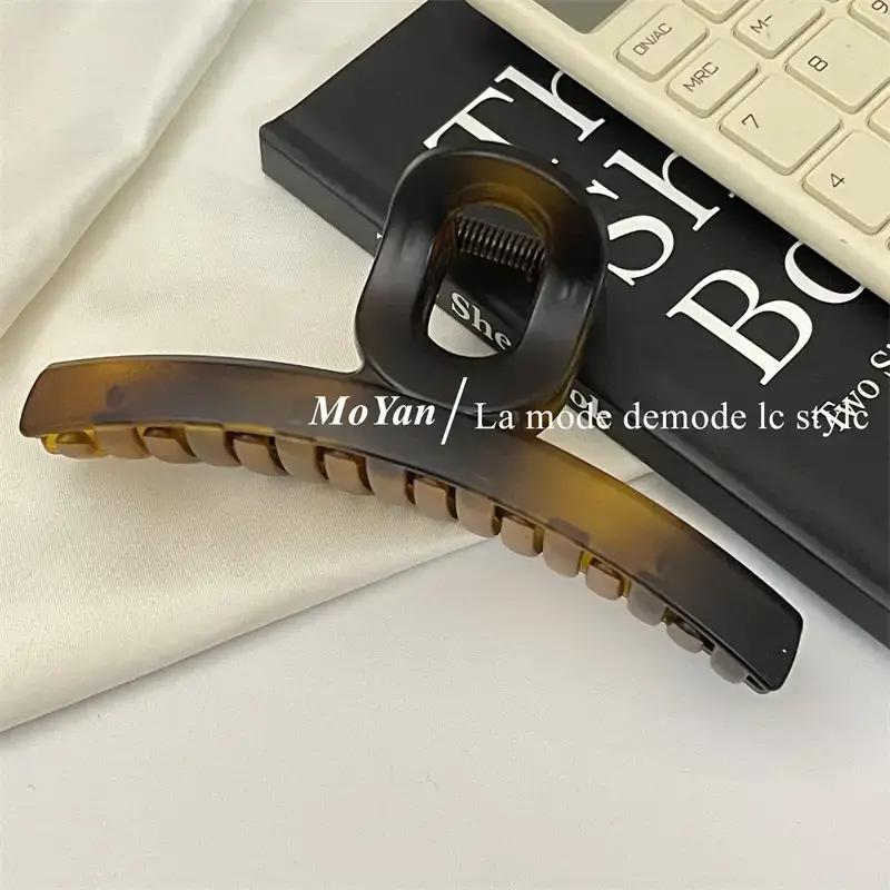 Black Claw Clip for Women's Hair Updo & Headwear 2023 — feature 6