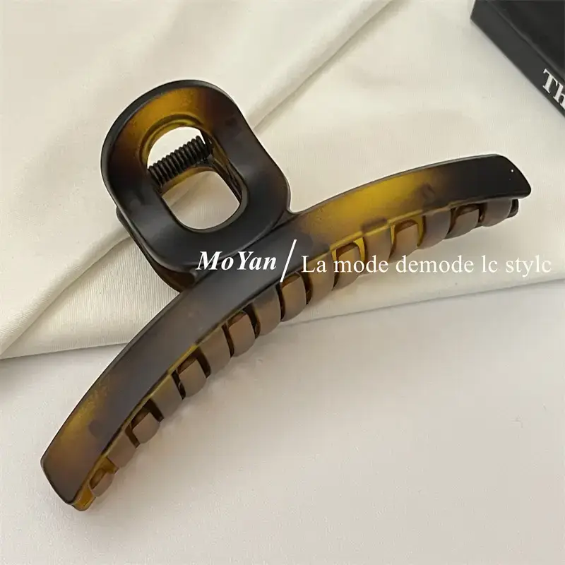 Black Claw Clip for Women's Hair Updo & Headwear 2023 — feature 7