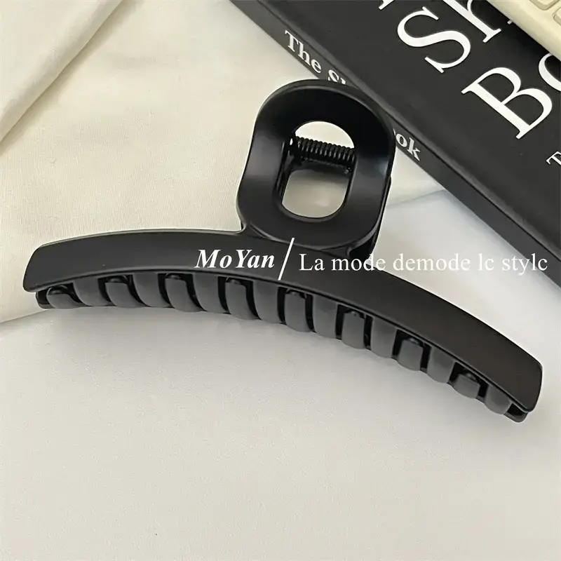 Black Claw Clip for Women's Hair Updo & Headwear 2023 — feature 9