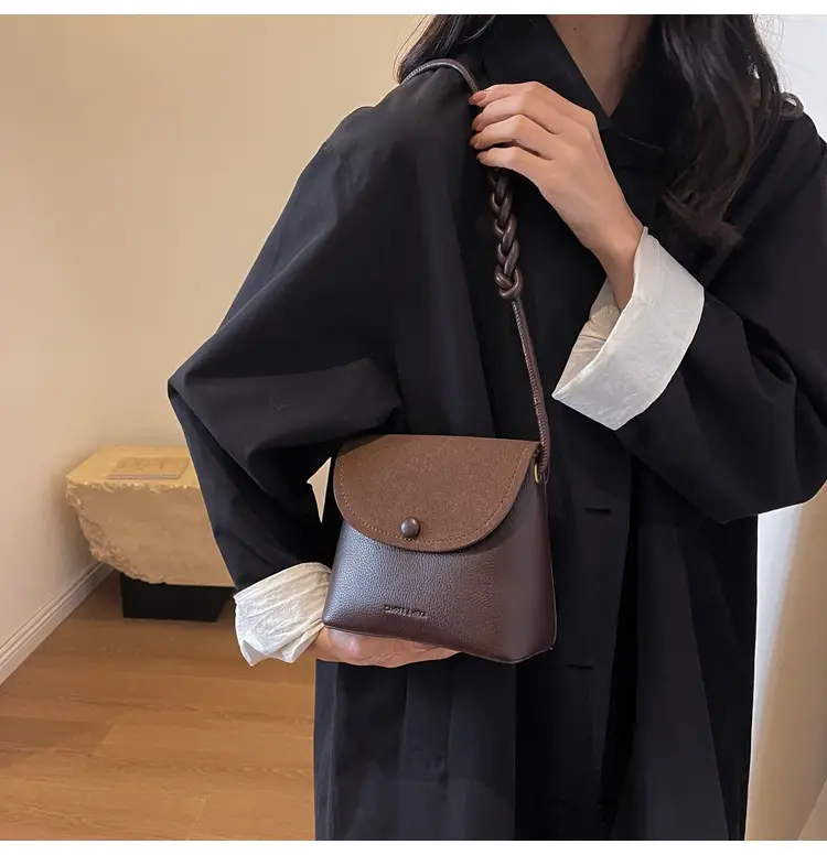 Black Textured Shoulder Bag for Women 2023 — feature 9