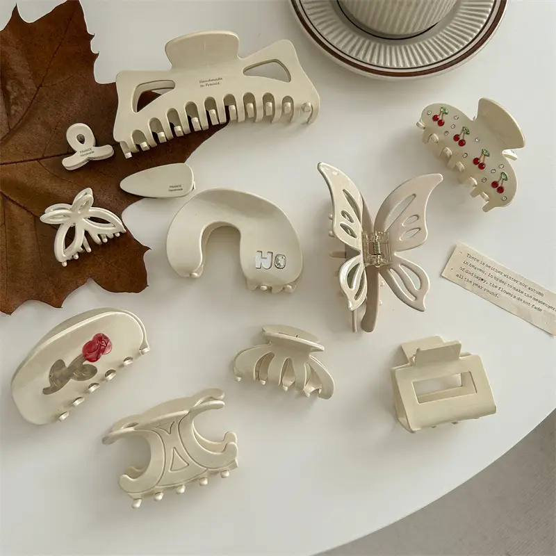 Pure White Acetate Hair Clips Set for Women - Image 6