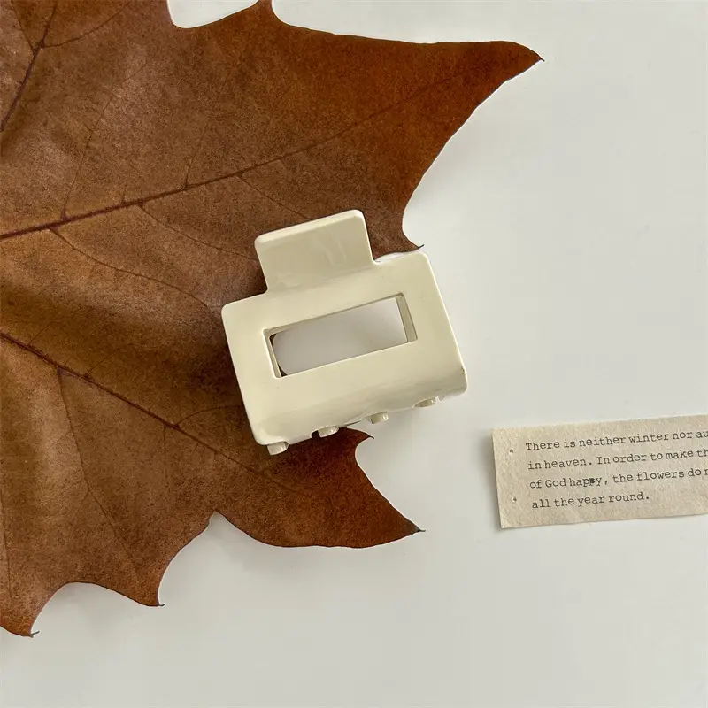 Pure White Acetate Hair Clips Set for Women — feature 7