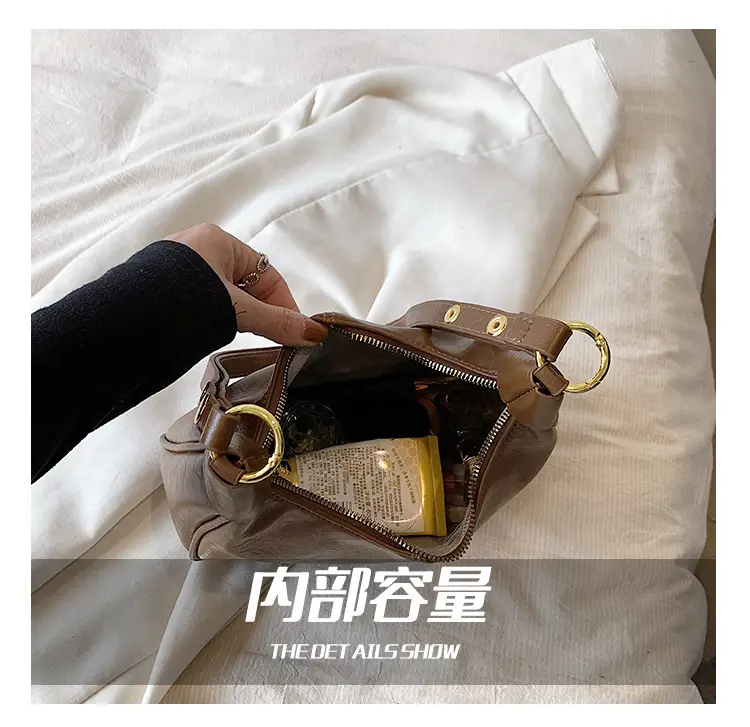 Retro Saddle Bag for Women Black Leather 2023 — feature 4