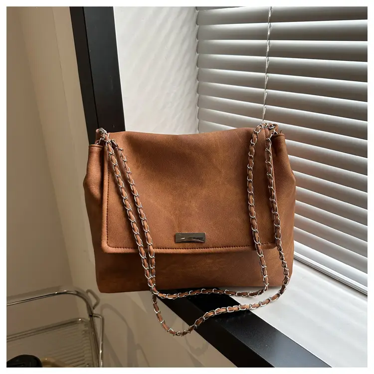 Black Chain Shoulder Bag for Women 2023 — feature 22