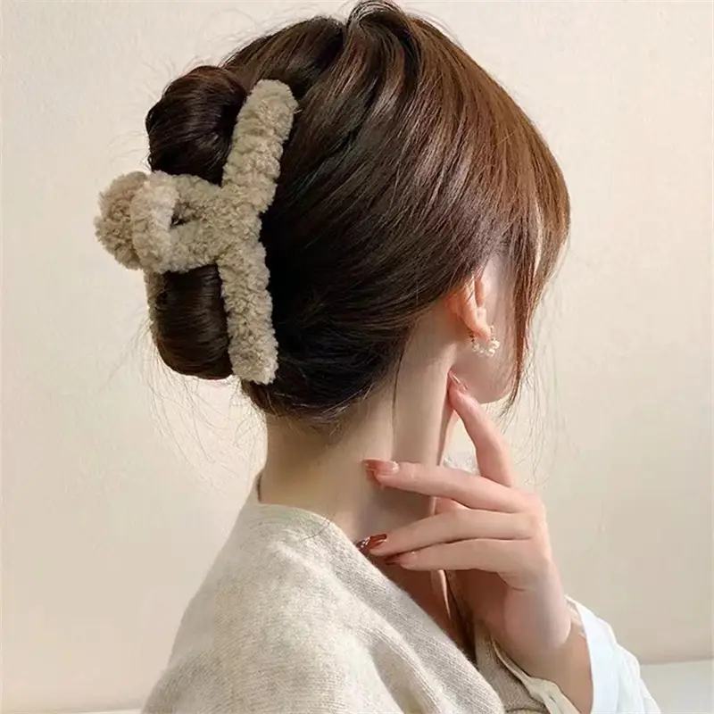 13CM Plush Hairpin Clip Black Soft Clip - Image 12