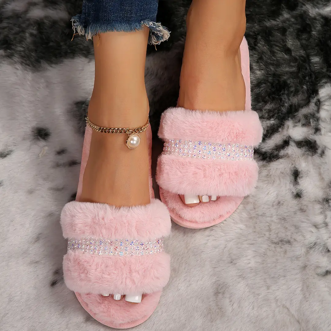 Fashionable Furry Slippers for Women, 2026 Autumn and Winter New Style, Outdoor Wear, Rhinestone Flat Casual Indoor Cotton Slippers