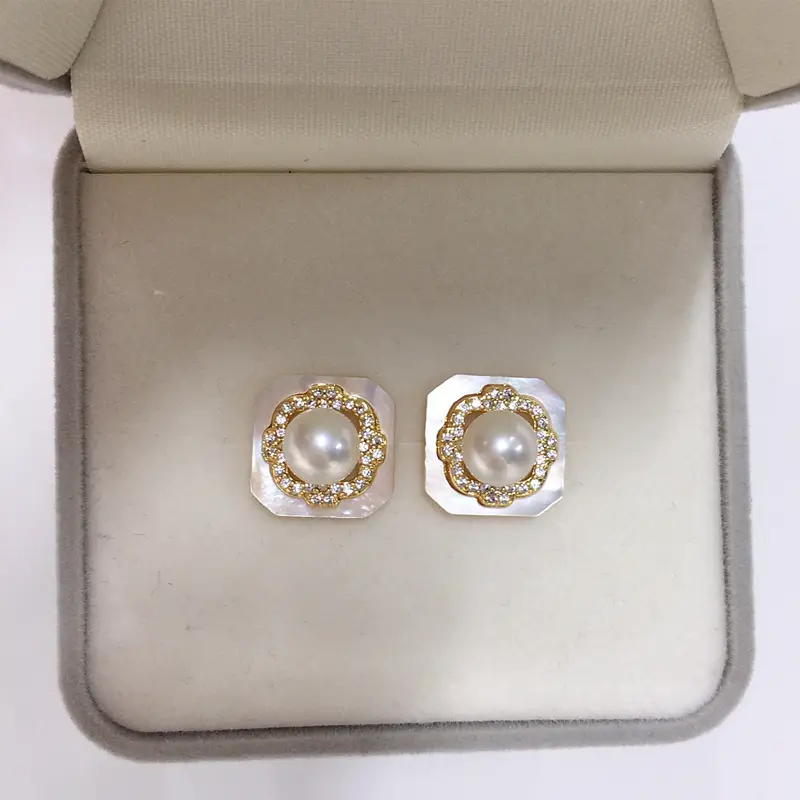 Natural Freshwater Pearl Pendant Earrings Set with Square Shells — feature 10