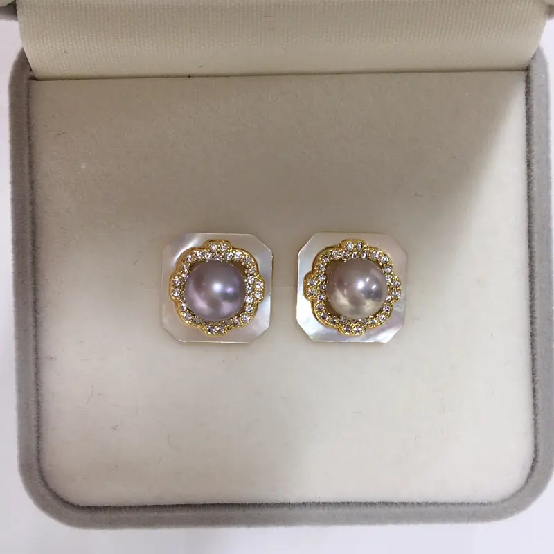 Natural Freshwater Pearl Pendant Earrings Set with Square Shells — feature 11
