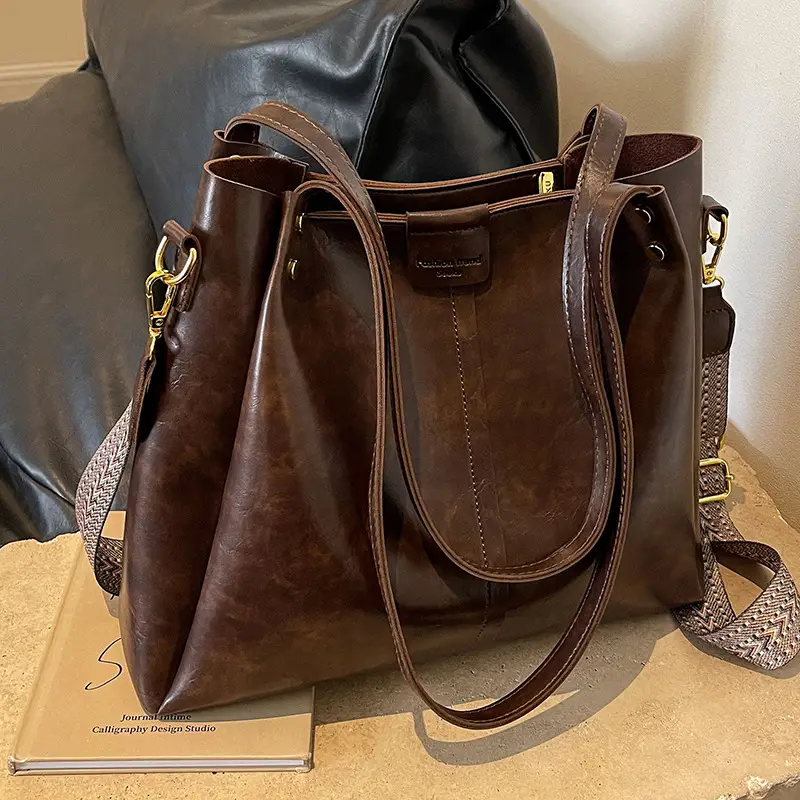 Maillard Women's Large Capacity Brown Leather Tote Bag - Image 3
