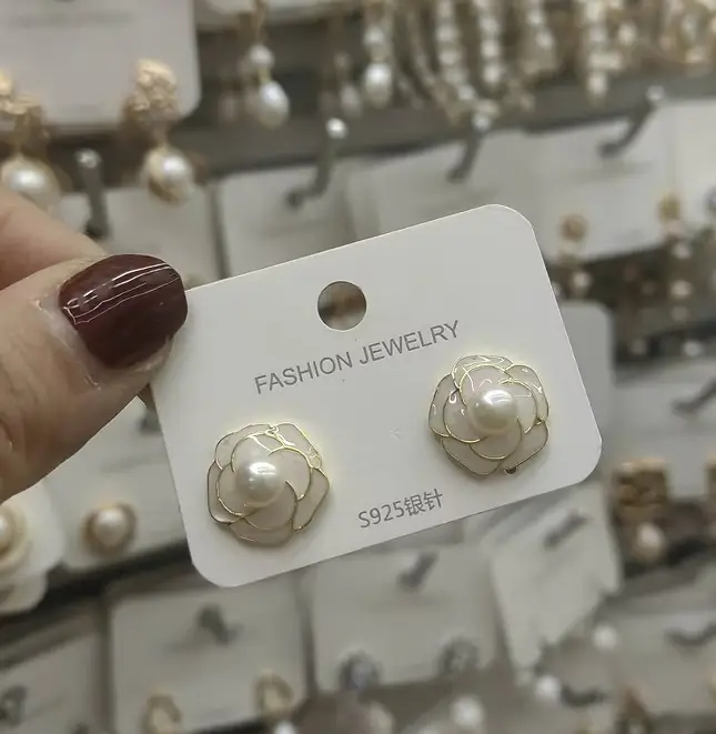 2024 Pearl Earrings for Women Trendy Design - Image 30