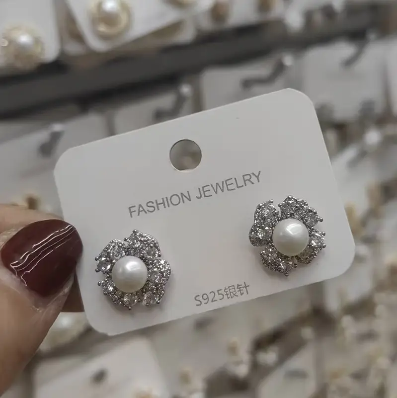 2024 Pearl Earrings for Women Trendy Design - Image 5