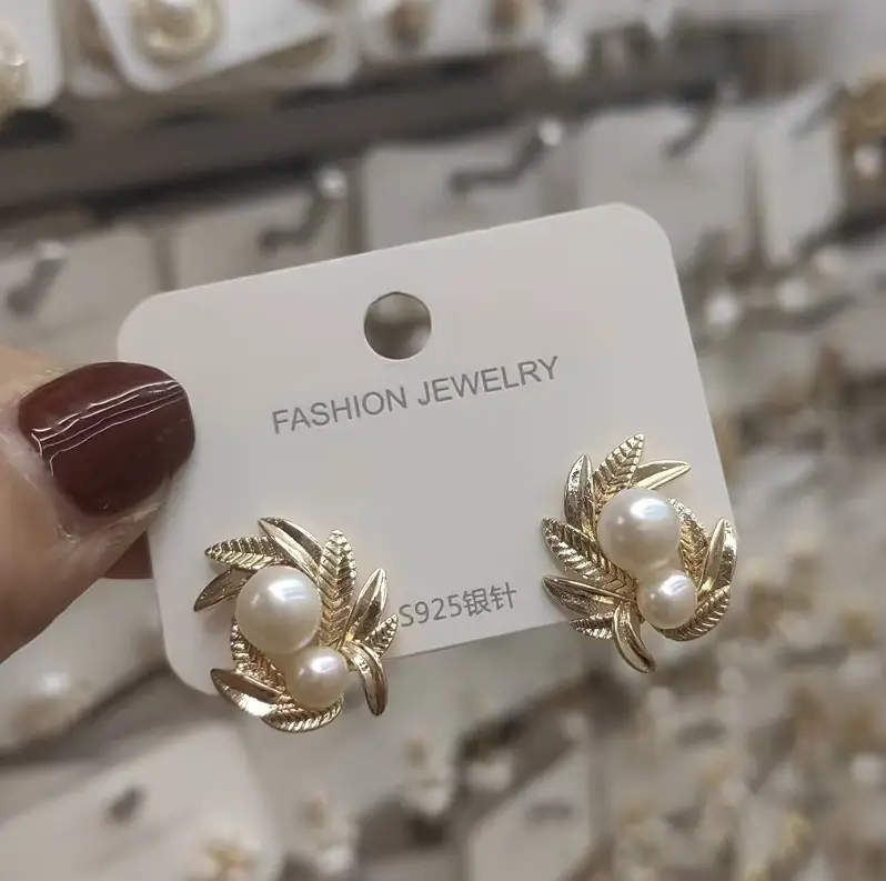 2024 Pearl Earrings for Women Trendy Design - Image 7