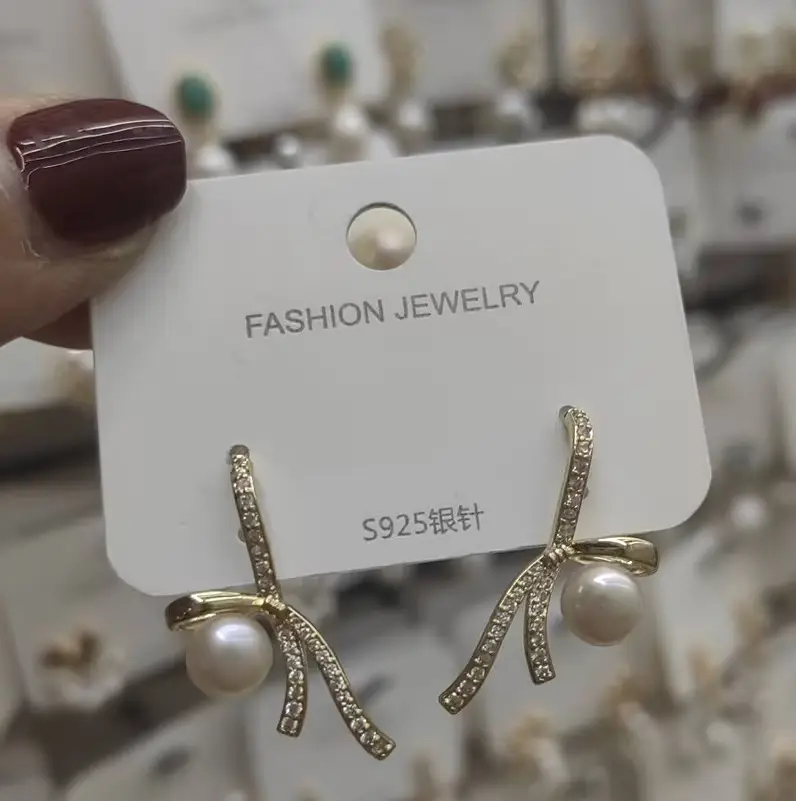 2024 Pearl Earrings for Women Trendy Design - Image 8