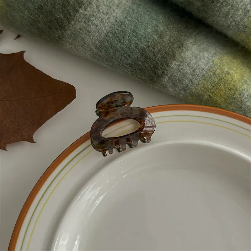 High-End Acetic Acid Hair Clip Large Blue Brown Shark Style