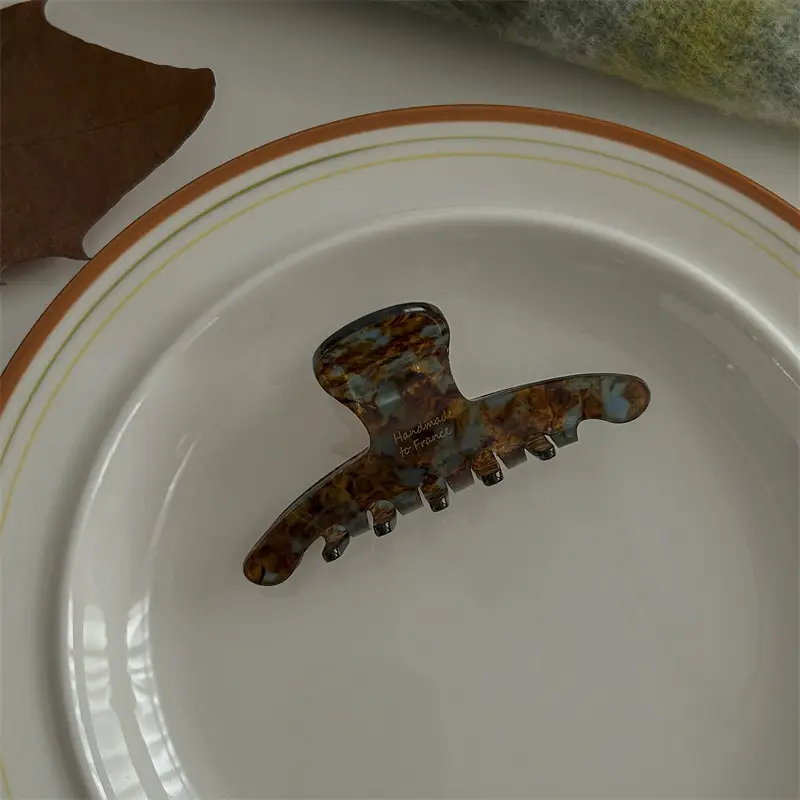 High-End Acetic Acid Hair Clip Large Blue Brown Shark Style