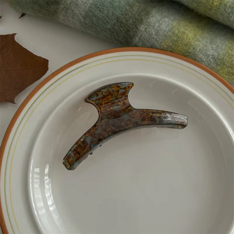 High-End Acetic Acid Hair Clip Large Blue Brown Shark Style
