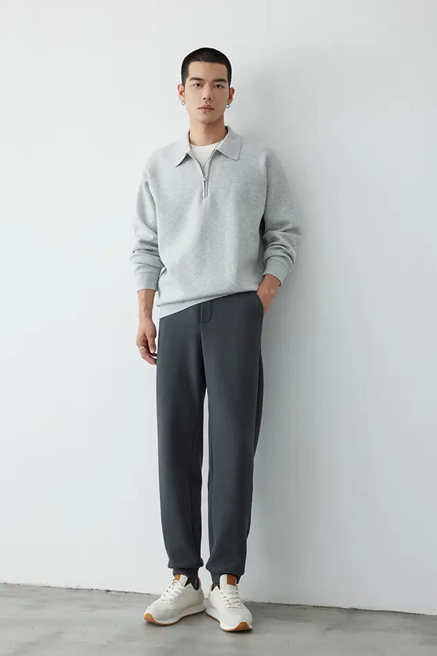 Gray Knit Polo Collar Men's Top 2023 Winter — feature 4