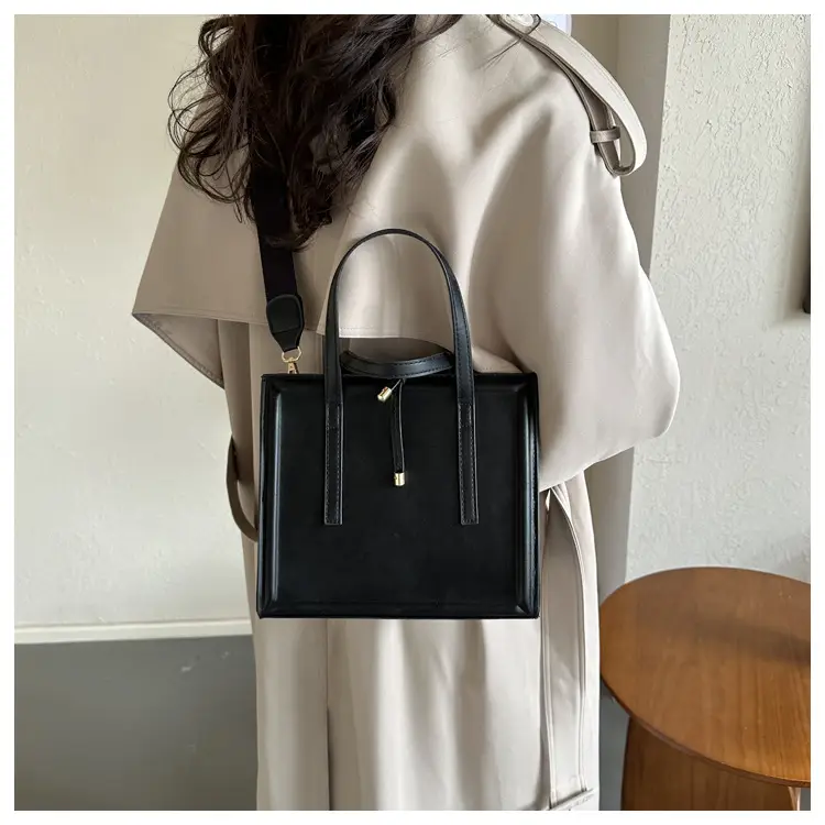 Nude Leather Women's Large Tote Bag with Shoulder Strap — feature 9