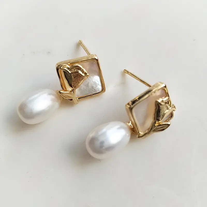 S925 Gold Pearl Geometric Earrings Light Luxury New Style - Image 8