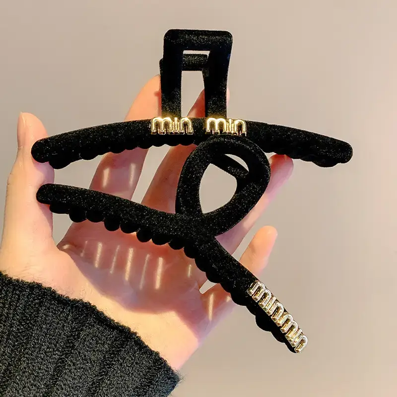 Black Heart Hair Clip for Women 2023 New Size - Image 12