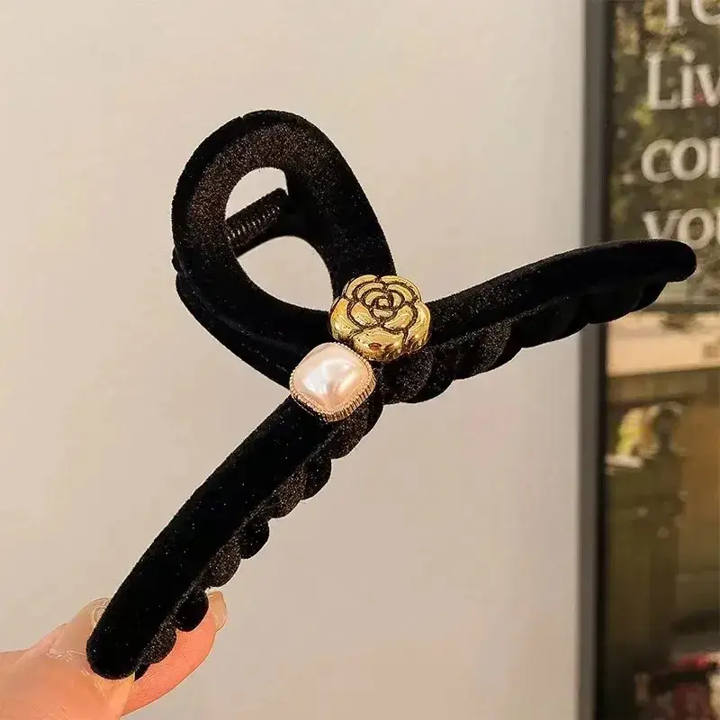 Black Heart Hair Clip for Women 2023 New Size - Image 5