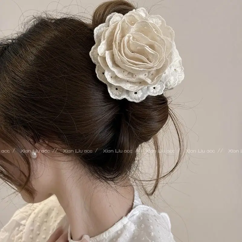 Black Mesh Cloud Bubble Hair Clip for Women — feature 8