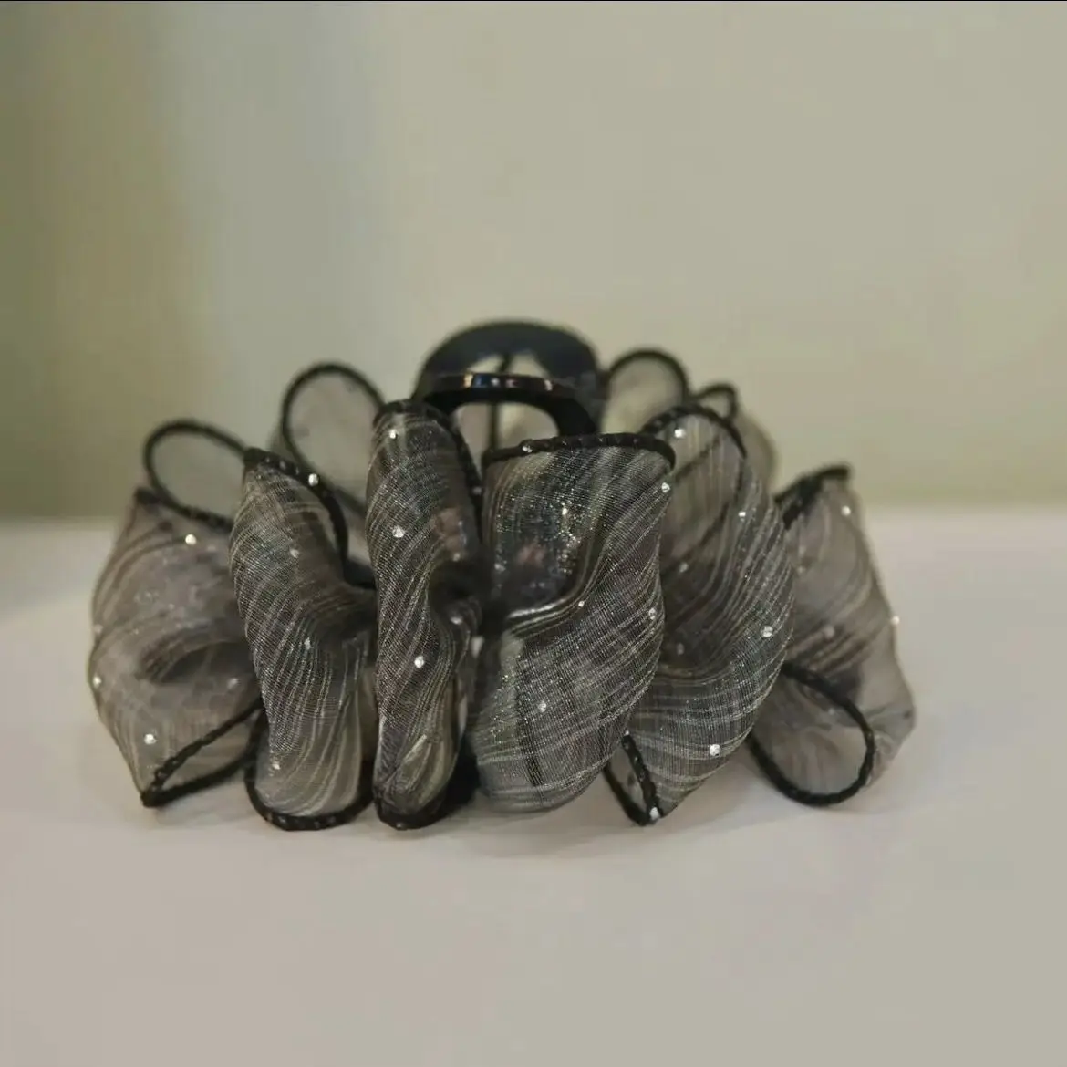 Black Mesh Cloud Bubble Hair Clip for Women - Image 20
