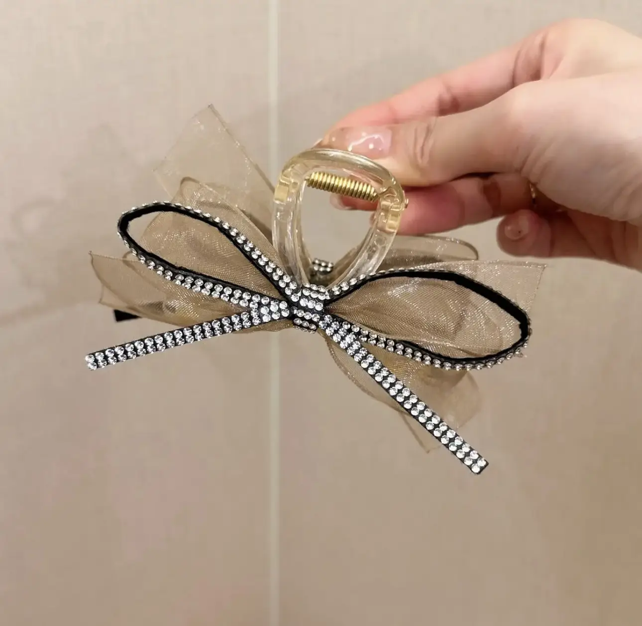 Black Mesh Cloud Bubble Hair Clip for Women - Image 30