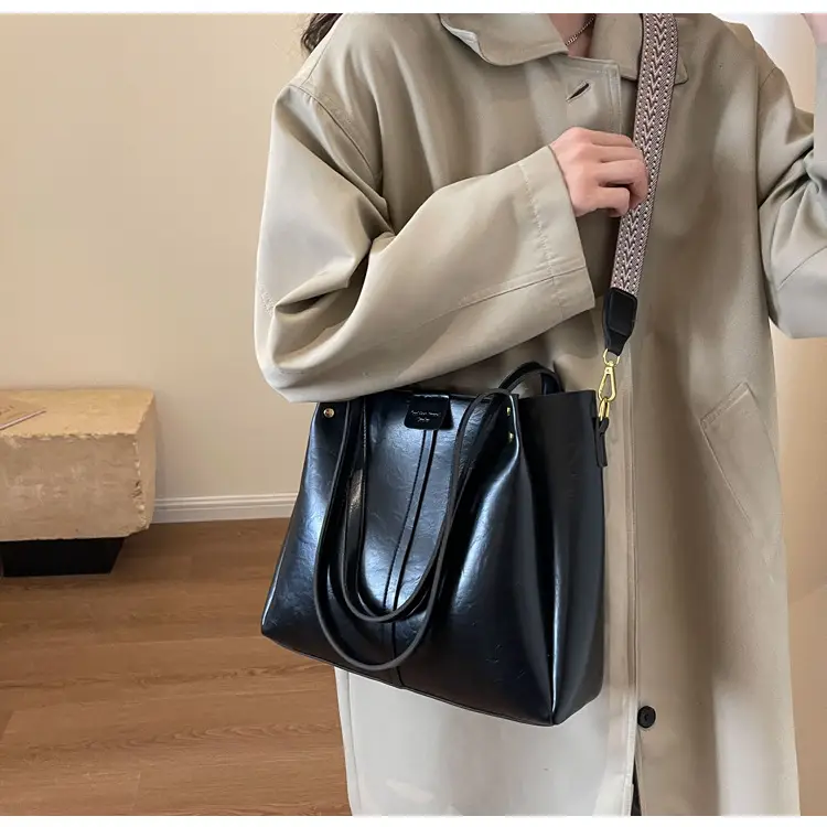 Women's Black Leather Crossbody Tote Bag Large Capacity Autumn Winter — feature 20