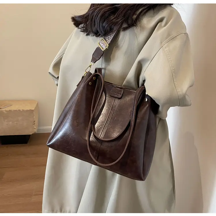 Women's Black Leather Crossbody Tote Bag Large Capacity Autumn Winter — feature 22