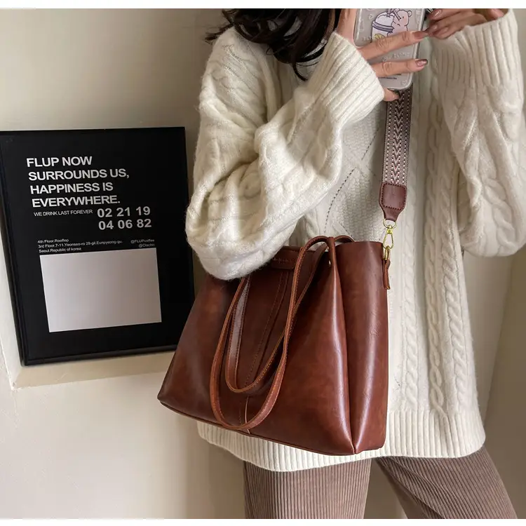 Women's Black Leather Crossbody Tote Bag Large Capacity Autumn Winter — feature 26