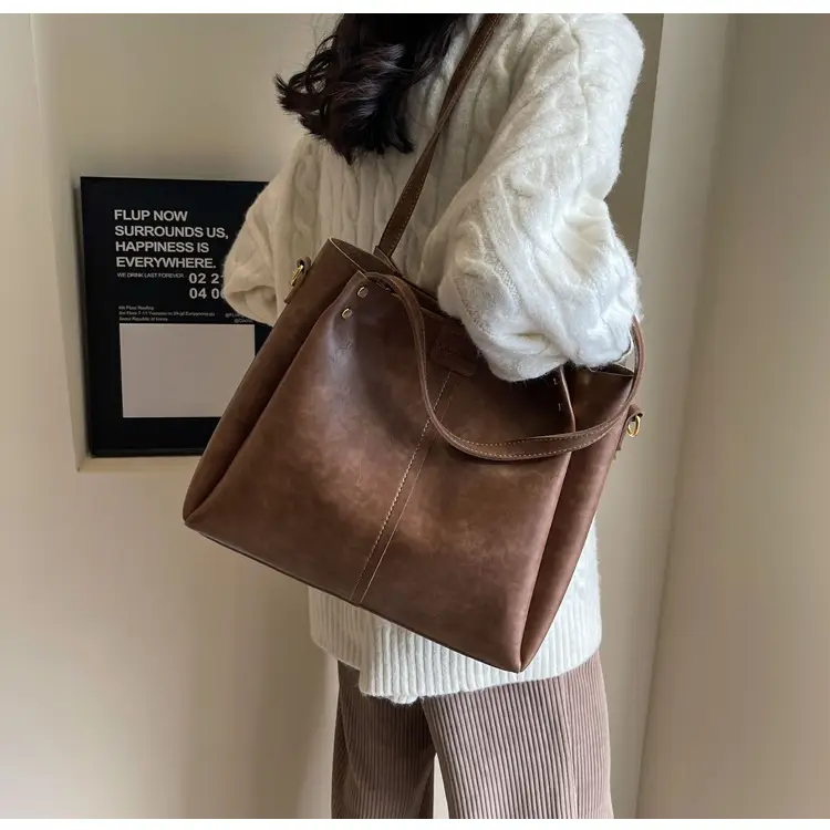 Women's Black Leather Crossbody Tote Bag Large Capacity Autumn Winter — feature 30