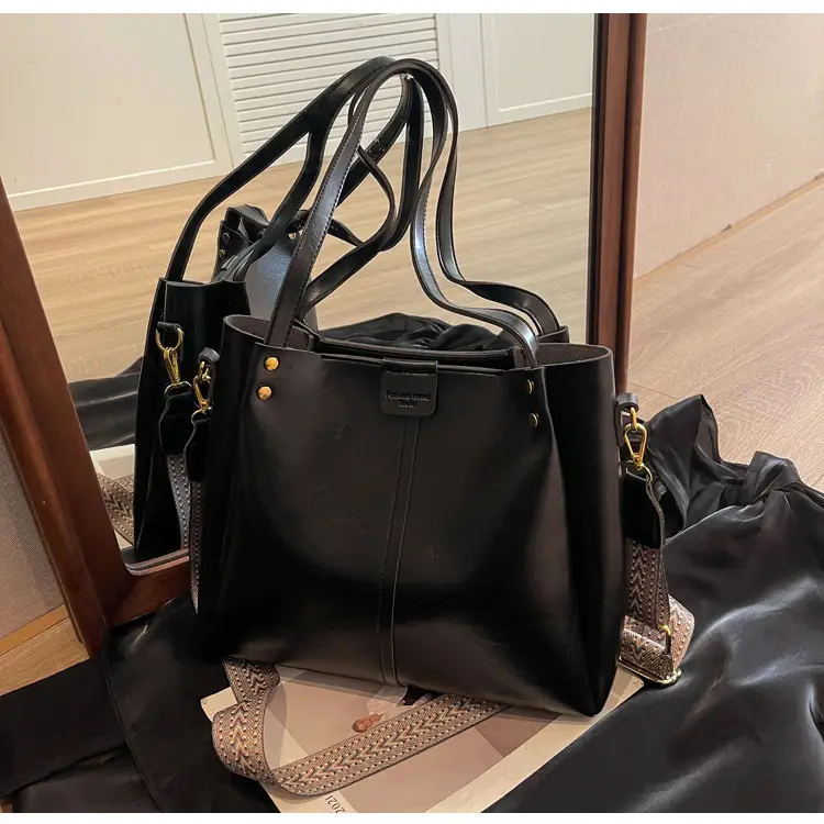 Women's Black Leather Crossbody Tote Bag Large Capacity Autumn Winter — feature 36