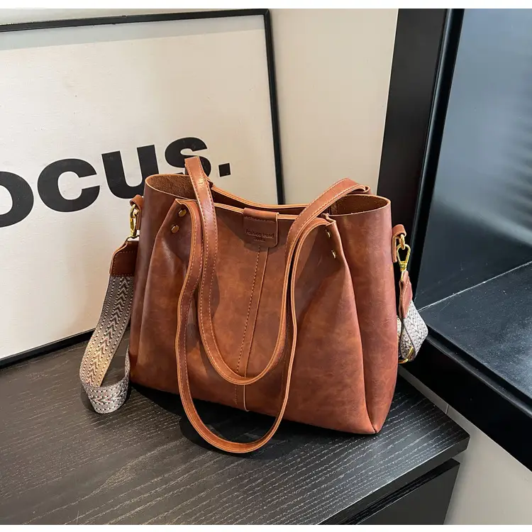 Women's Black Leather Crossbody Tote Bag Large Capacity Autumn Winter — feature 39
