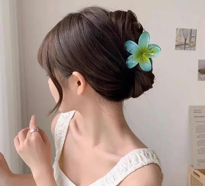 Orange Flower Cross-Country Egg Clip Back Head Clip — feature 4