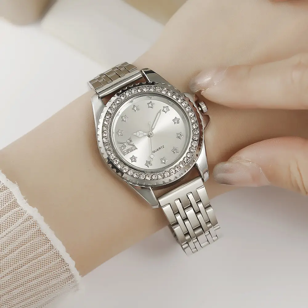 Women's Star Scale Rhinestone Alloy Watch — feature 13