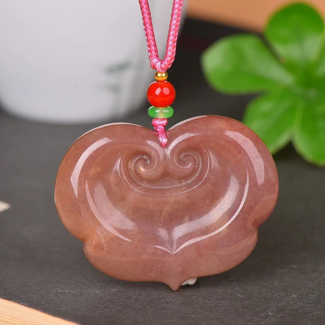 Exquisite Gold & Jade Ruyi Lock Pendant