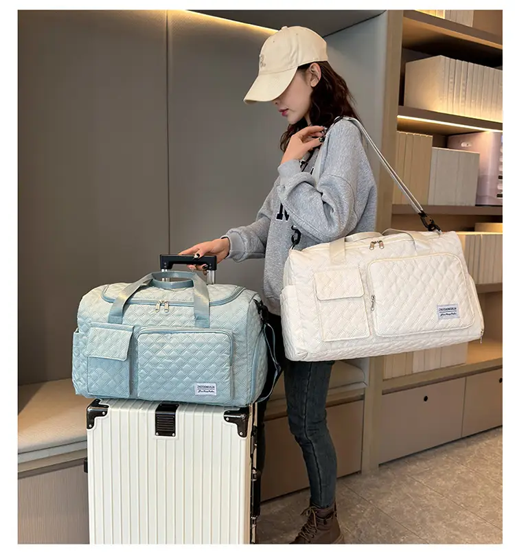 White Quilted Cross-Body Duffle Bag for Travel & Gym — feature 18