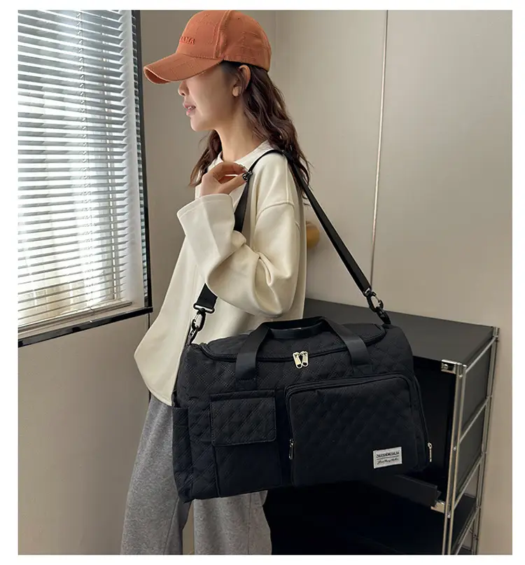 White Quilted Cross-Body Duffle Bag for Travel & Gym — feature 26