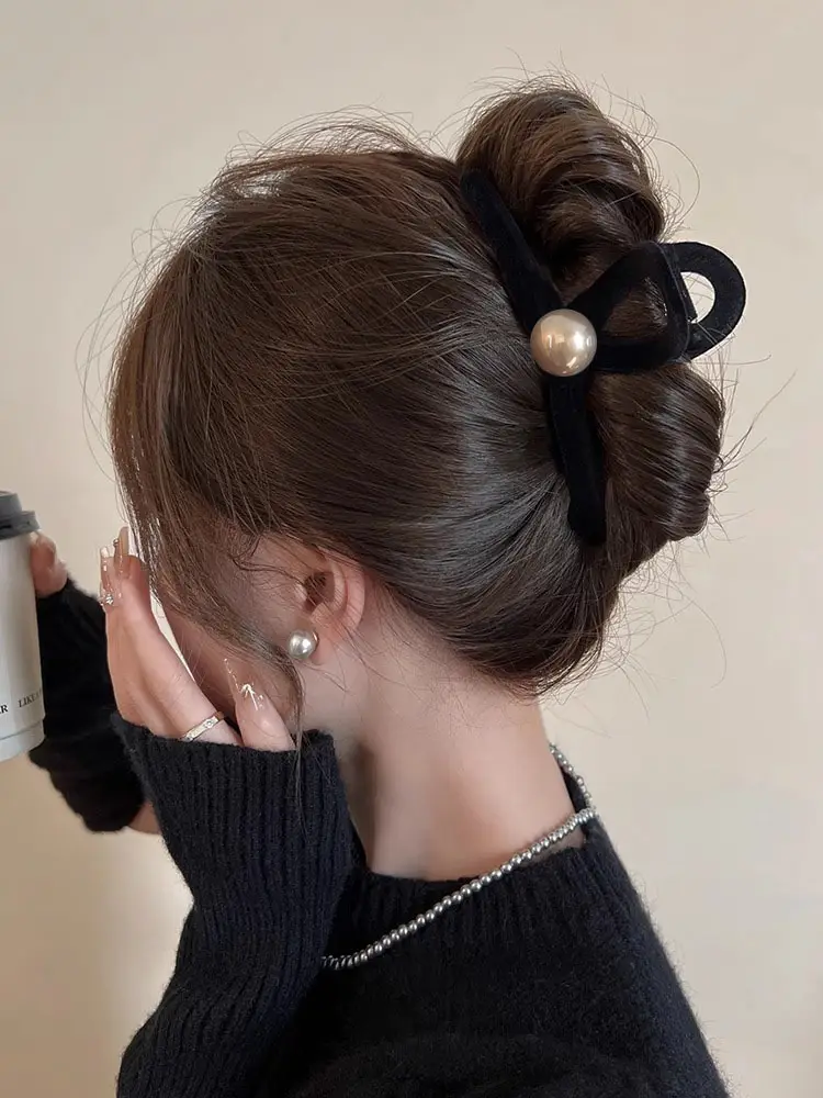 French Style Retro Black Velvet Hair Clip for Women — feature 6