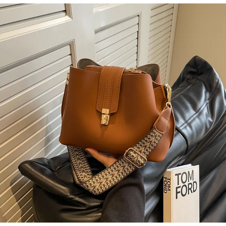 Korean Style Brown Bucket Bag with Wide Strap — feature 35