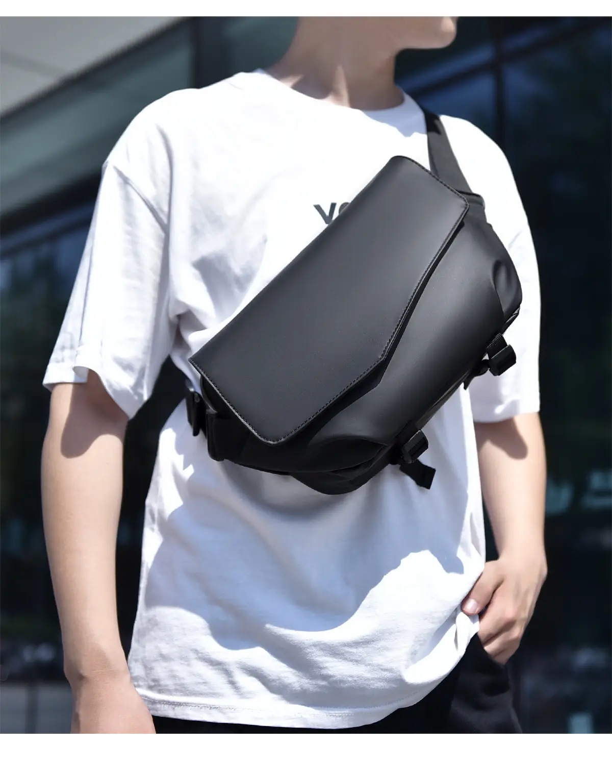 Men's Water-Resistant Crossbody Bag Black — feature 14