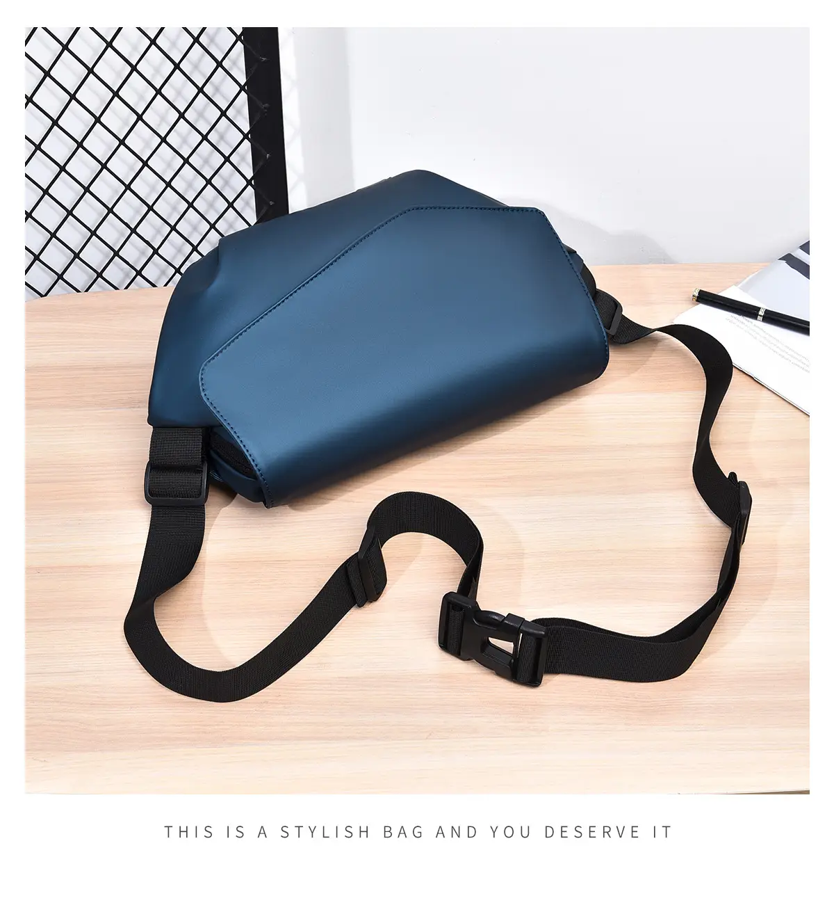 Men's Water-Resistant Crossbody Bag Black — feature 23